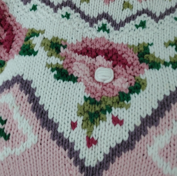 Vintage Lady Footlocker Knit Floral Cottagecore Sweater - Picture 3 of 5